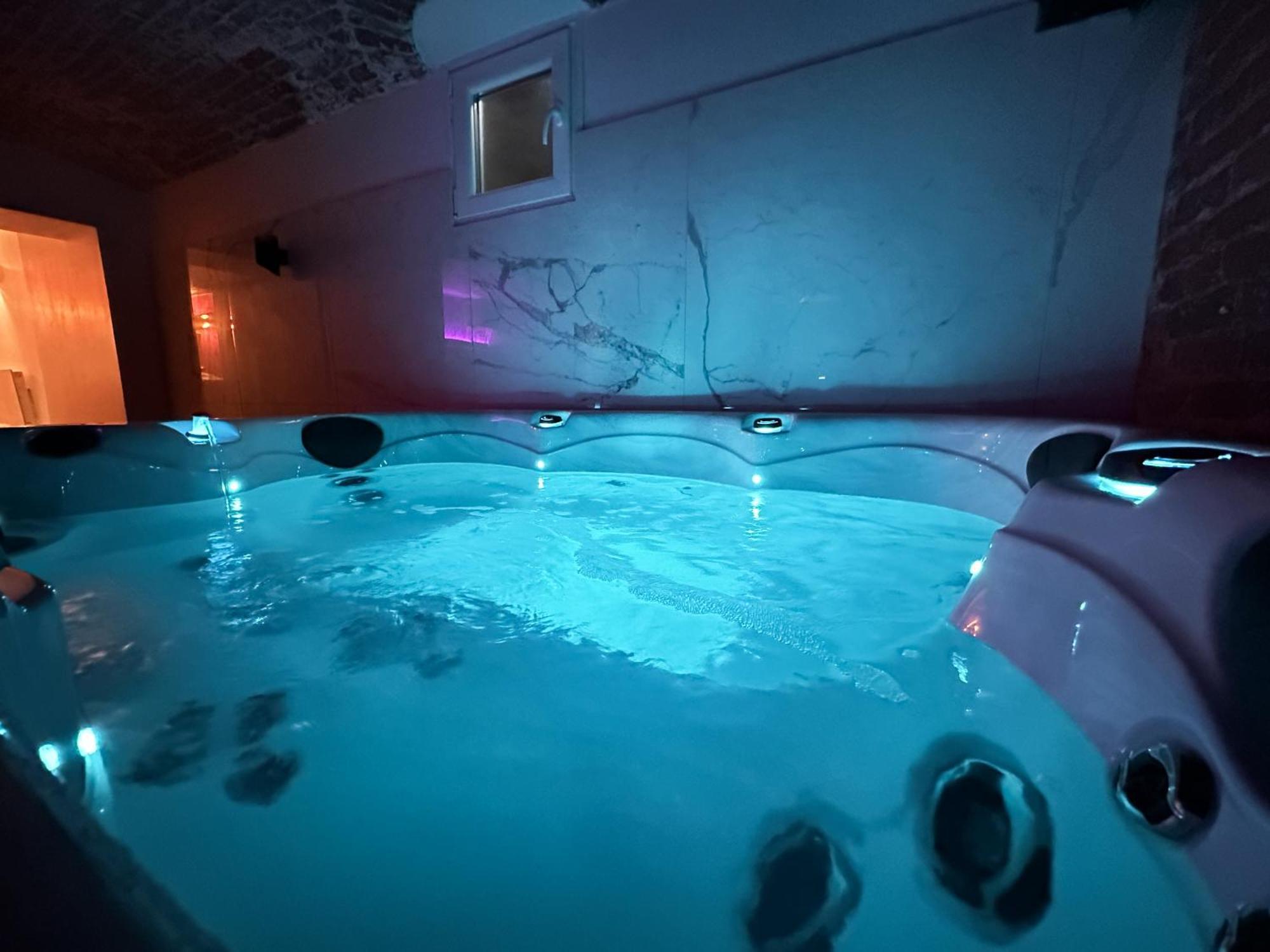 Le Bijou - Appartement, Sauna Et Jacuzzi - Lille Extérieur photo