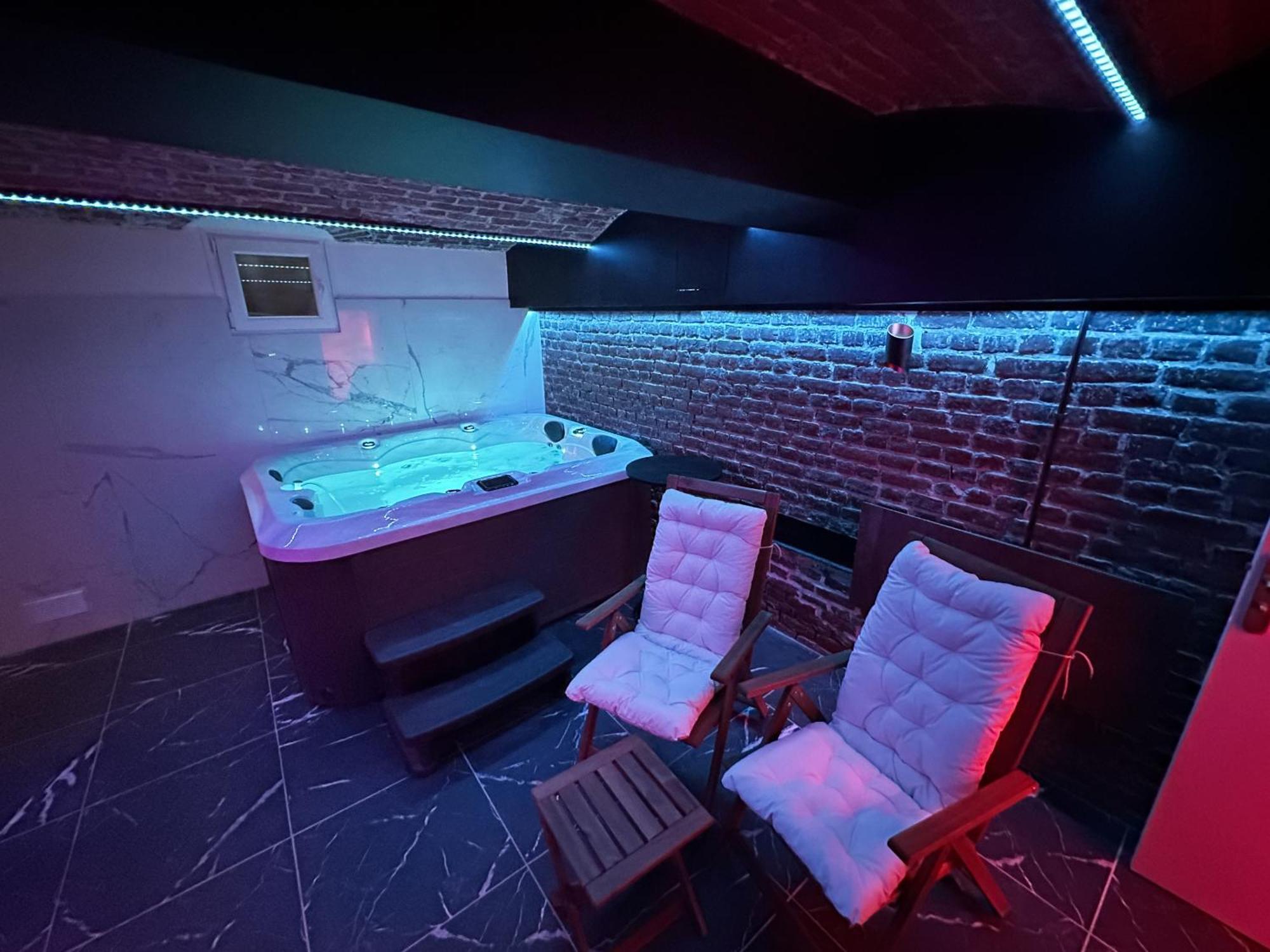 Le Bijou - Appartement, Sauna Et Jacuzzi - Lille Extérieur photo